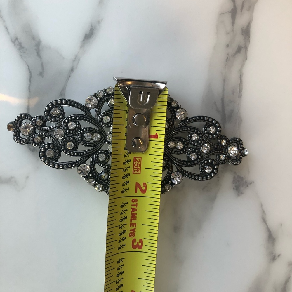Silver Brooch with Rhinestones - Picture 5 of 5